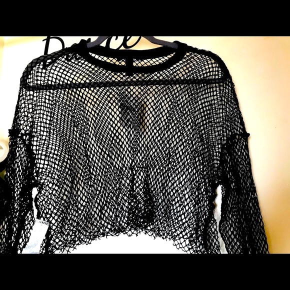 Crop Top - Picture 2 of 4